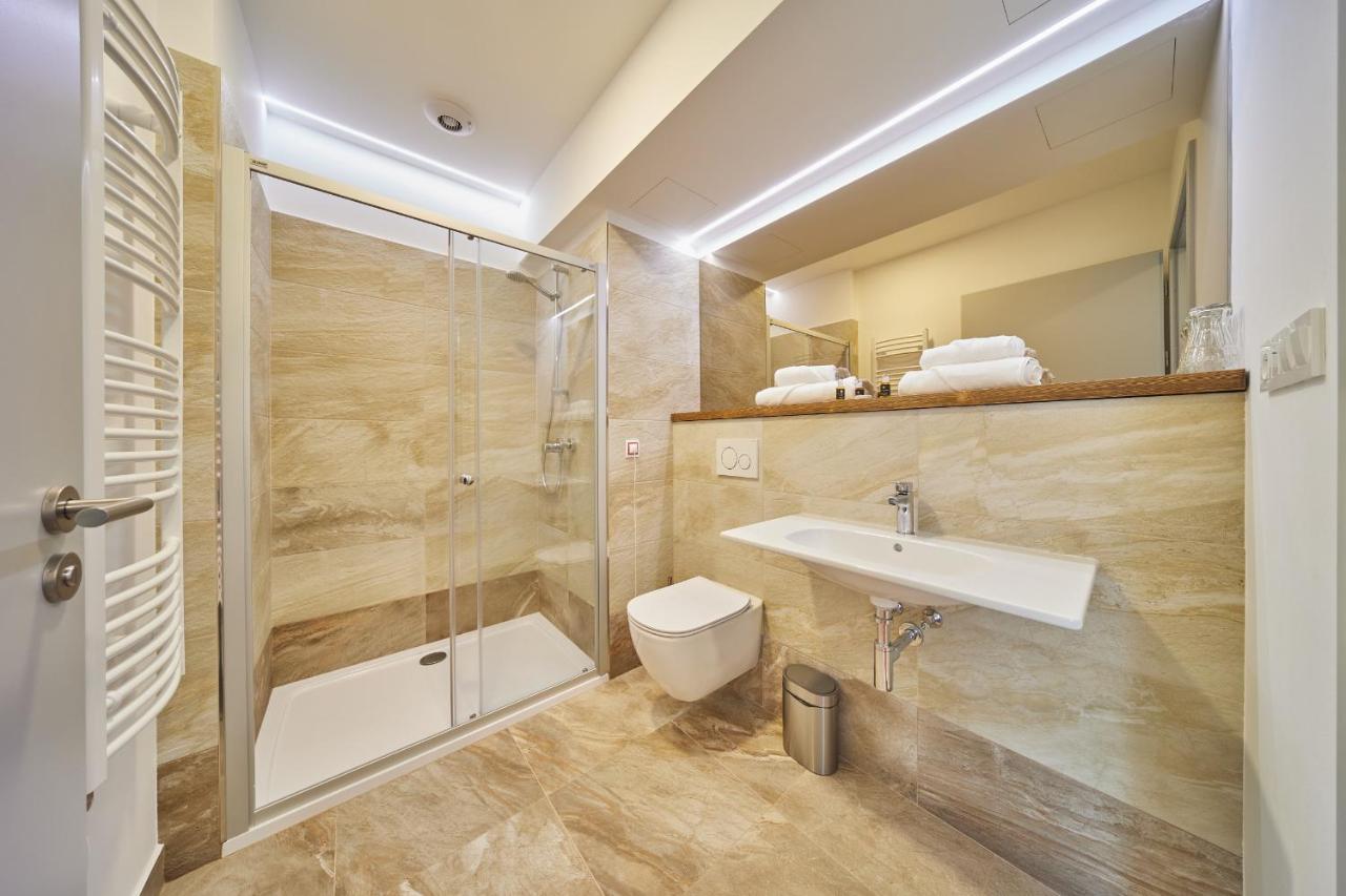 Hotel Hertz Hradec Králové Eksteriør bilde