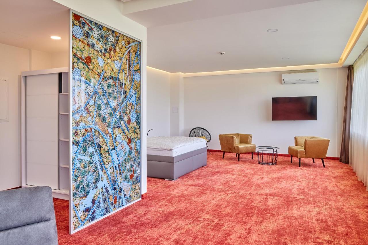 Hotel Hertz Hradec Králové Eksteriør bilde