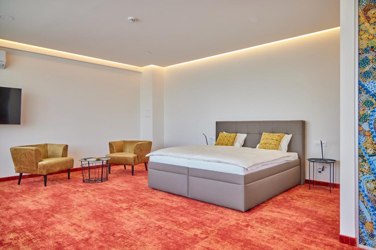 Hotel Hertz Hradec Králové Eksteriør bilde